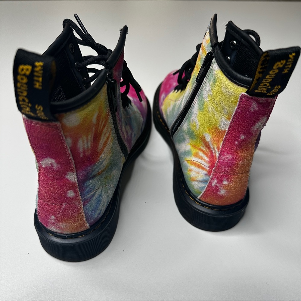 Dr. Martens 1460 Pascal Tie Dye Rainbow Combat Boots Size 4 Big Girl - Picture 4 of 7